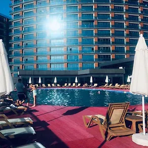 комплекс Euphoria Apartments&residence Батуми